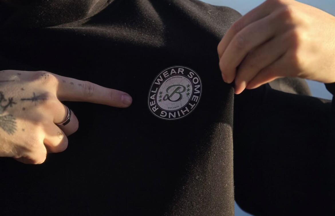 ArtByBearded 500GSM Hoodie - Premium Profilkläder med Tryck och Brodyr ArtbyBearded