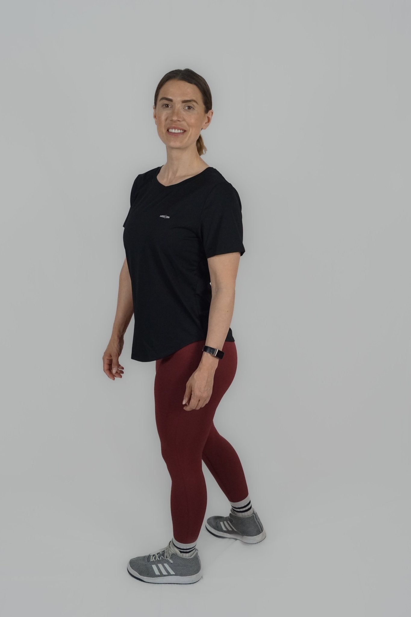 MISS ON ROUNDED T-shirt – profilkläder och arbetskläder med tryck | ArtbyBearded