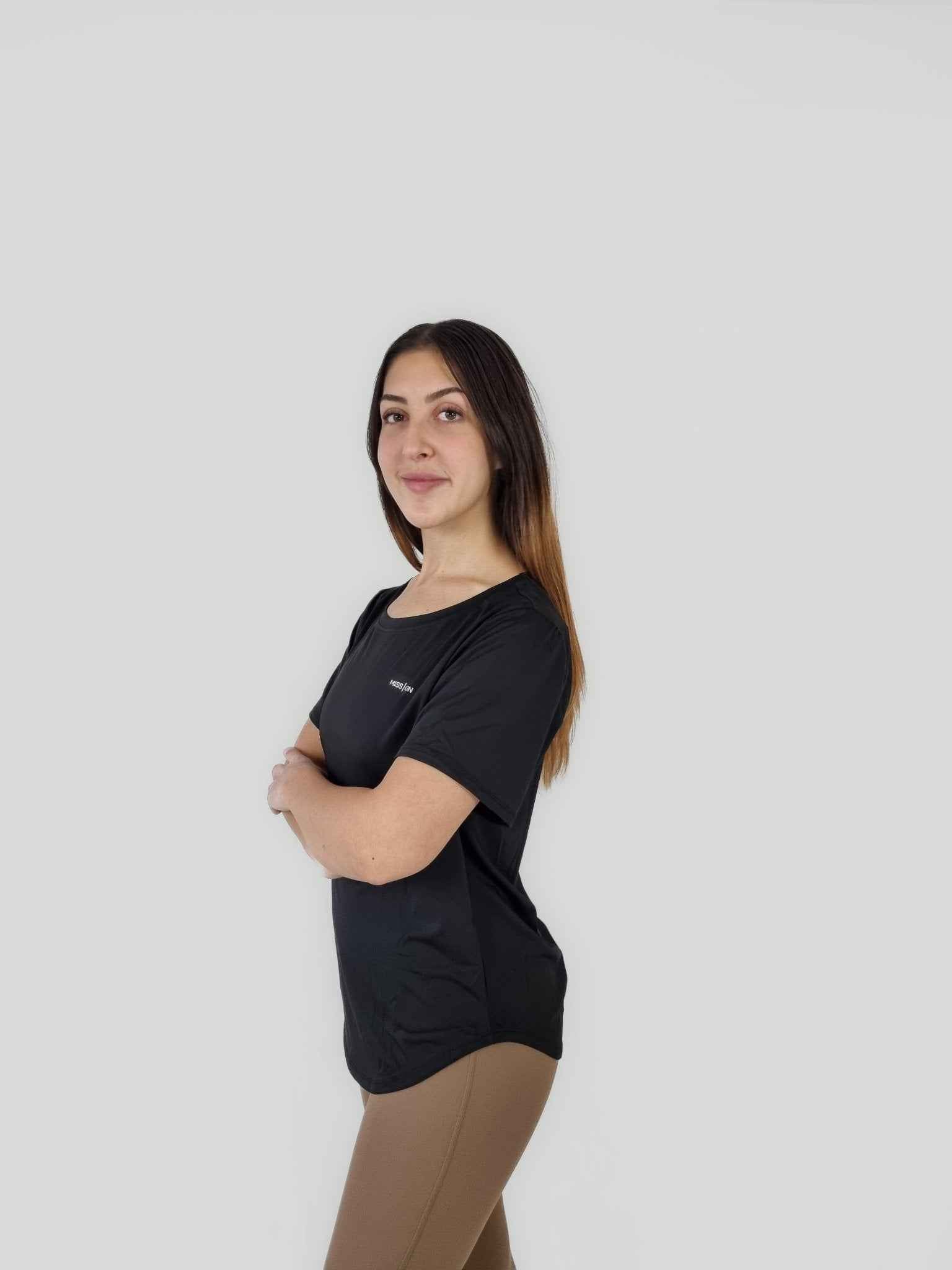 MISS ON ROUNDED T-shirt